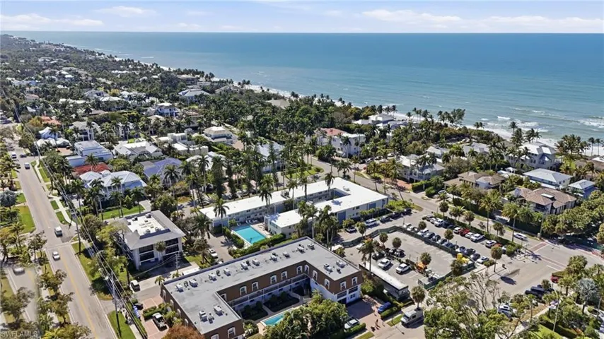 1295 Gulf Shore Blvd S 134, Naples, Florida 34102