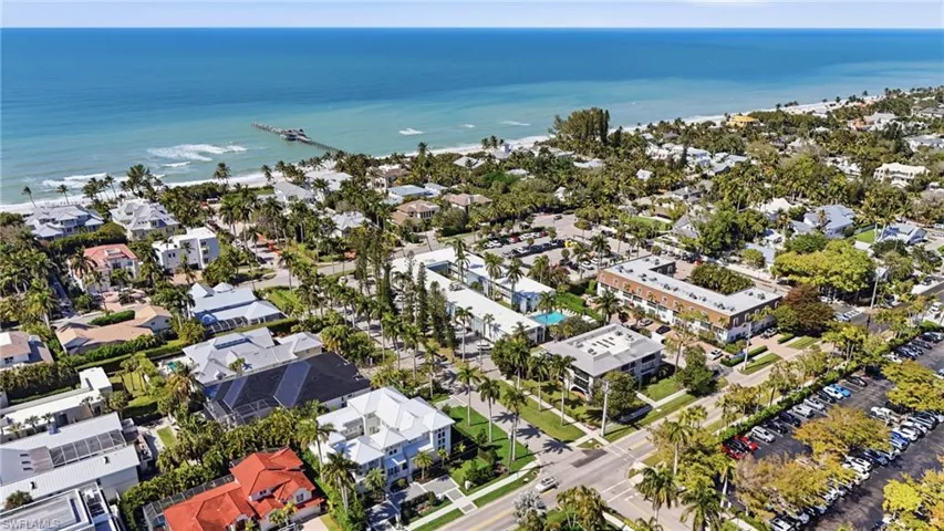 1295 Gulf Shore Blvd S 134, Naples, Florida 34102