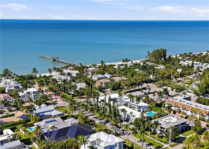 1295 Gulf Shore Blvd S 134, Naples, Florida 34102