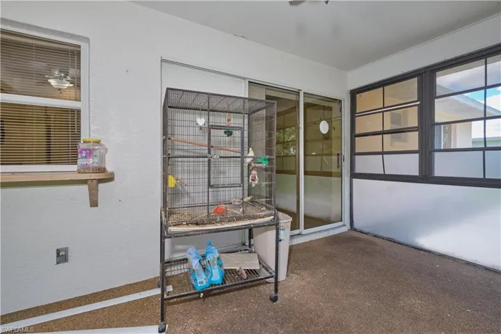 1007 Se 25th Ter, Cape Coral Fl 33904