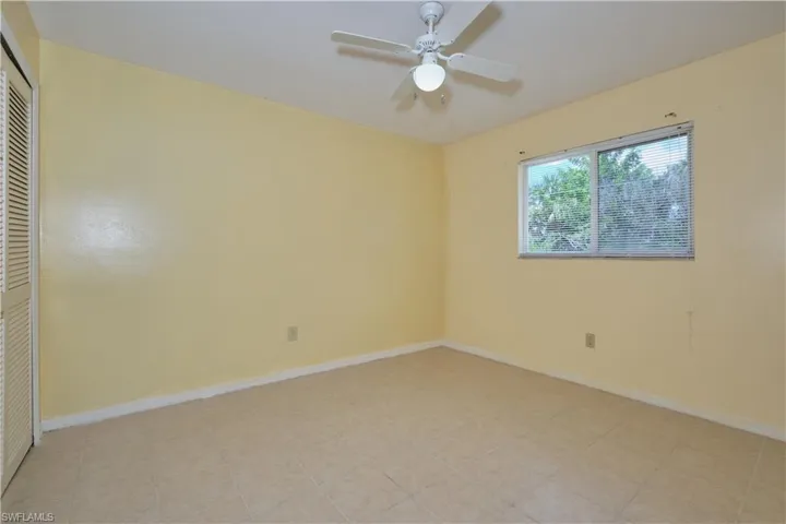 1007 Se 25th Ter, Cape Coral Fl 33904