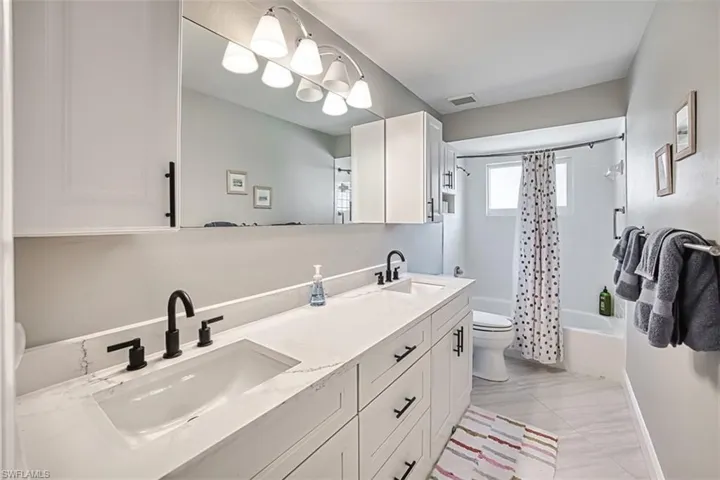 Guest-Bath
