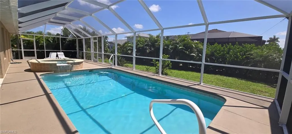 2611 Sw 23rd Pl, Cape Coral, Florida 33914
