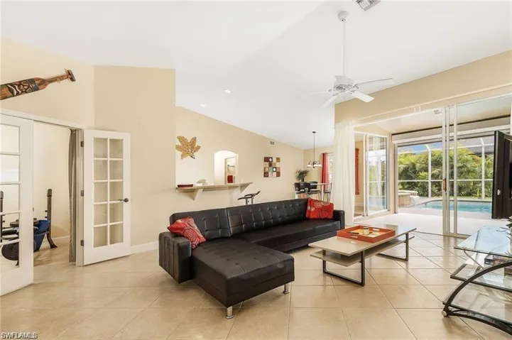 2611 Sw 23rd Pl, Cape Coral, Florida 33914
