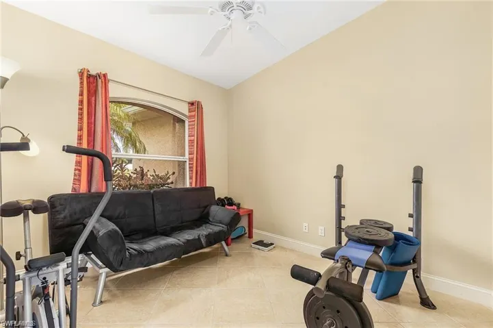 2611 Sw 23rd Pl, Cape Coral, Florida 33914