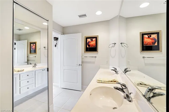 4307  Redonda  LN, Naples, FL 34119