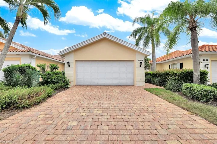 4307  Redonda  LN, Naples, FL 34119