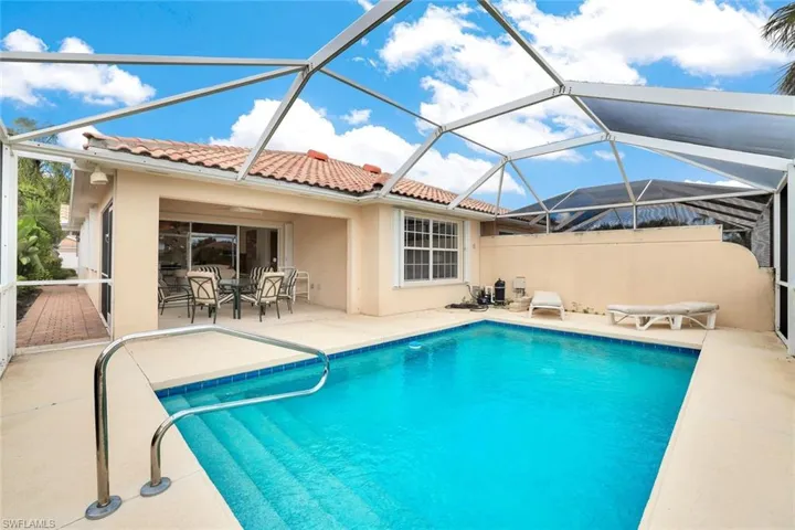 4307  Redonda  LN, Naples, FL 34119