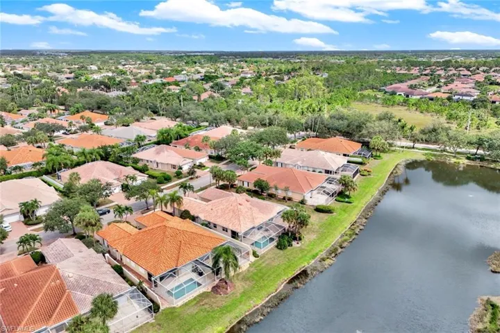 4307  Redonda  LN, Naples, FL 34119