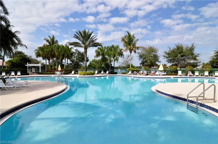 4307  Redonda  LN, Naples, FL 34119