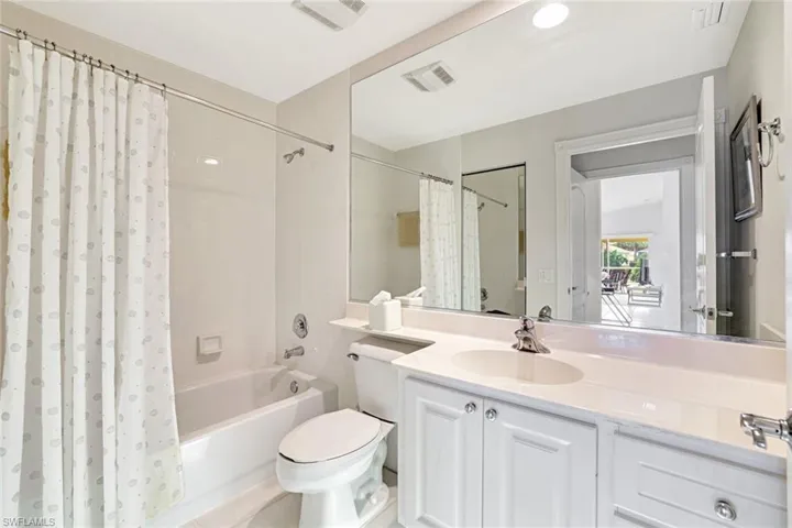 4307  Redonda  LN, Naples, FL 34119