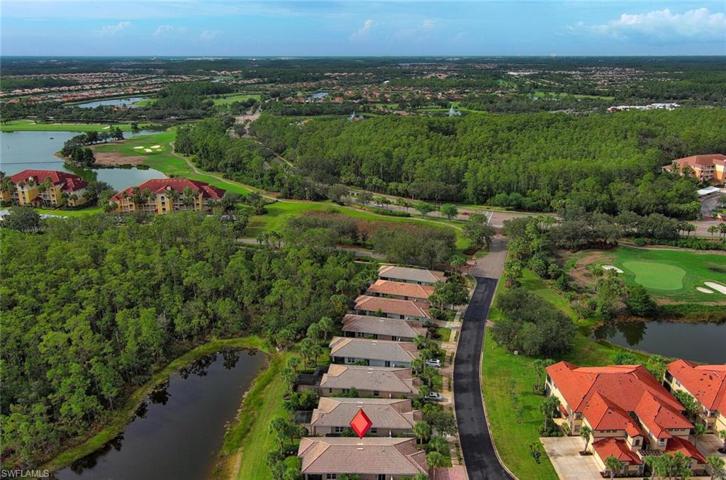 WALKING DISTANCE TO THE GOLF CLUB & PELICAN PRESERVE TOWNCENTER!