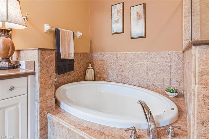 TIME TO RELAX & ENJOY YOUR LIFE HERE IN PARADISE IN YOUR BEAUTIFUL NEW HOME!