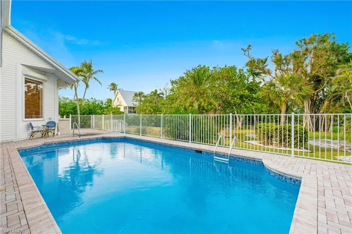 4090 W Gulf Dr, Sanibel, Florida 33957