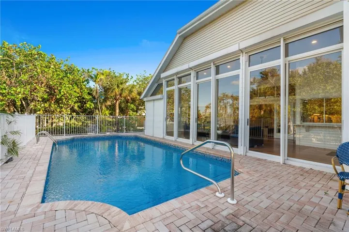 4090 W Gulf Dr, Sanibel, Florida 33957