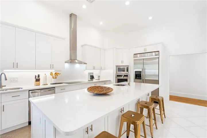 4090 W Gulf Dr, Sanibel, Florida 33957