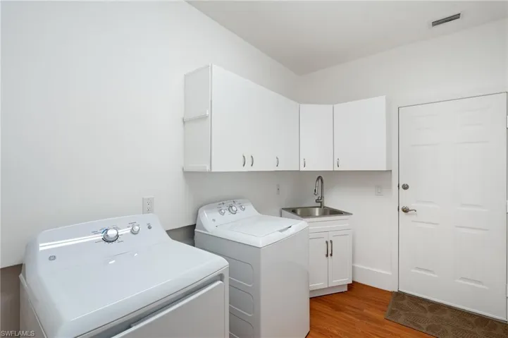 4090 W Gulf Dr, Sanibel, Florida 33957