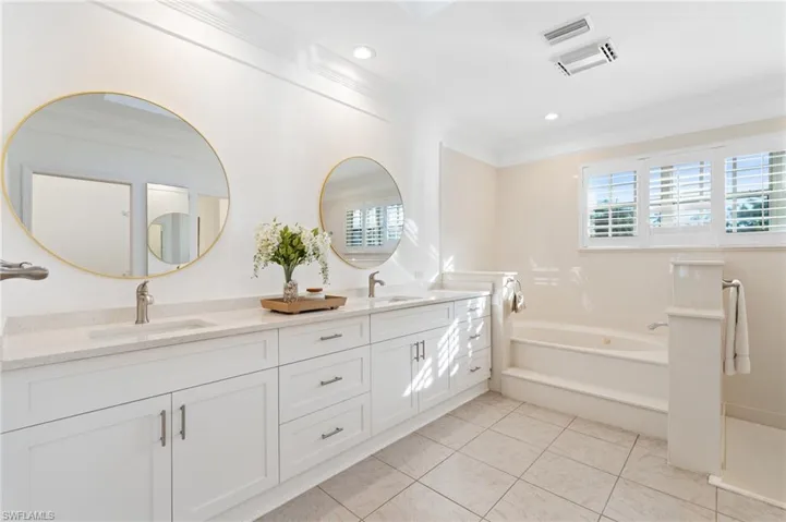4090 W Gulf Dr, Sanibel, Florida 33957