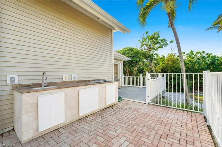4090 W Gulf Dr, Sanibel, Florida 33957