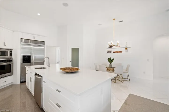4090 W Gulf Dr, Sanibel, Florida 33957