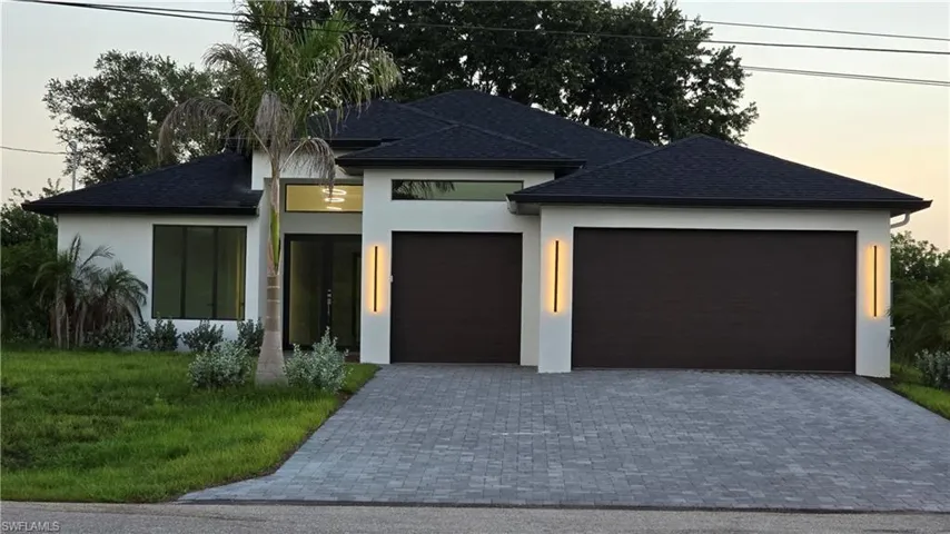 529 Theodore Vail St E, Lehigh Acres, Florida 33974