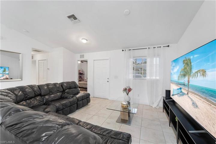 217-219  Hightower S AVE, LEHIGH ACRES, FL 33973