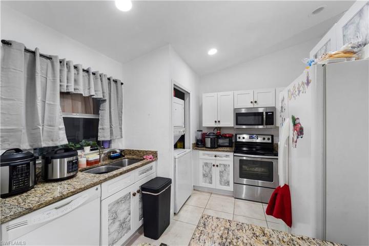 217-219  Hightower S AVE, LEHIGH ACRES, FL 33973