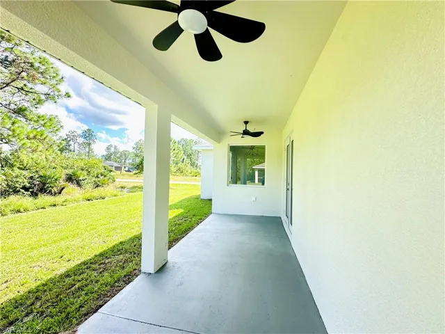 View of patio / terrace with ceiling fan