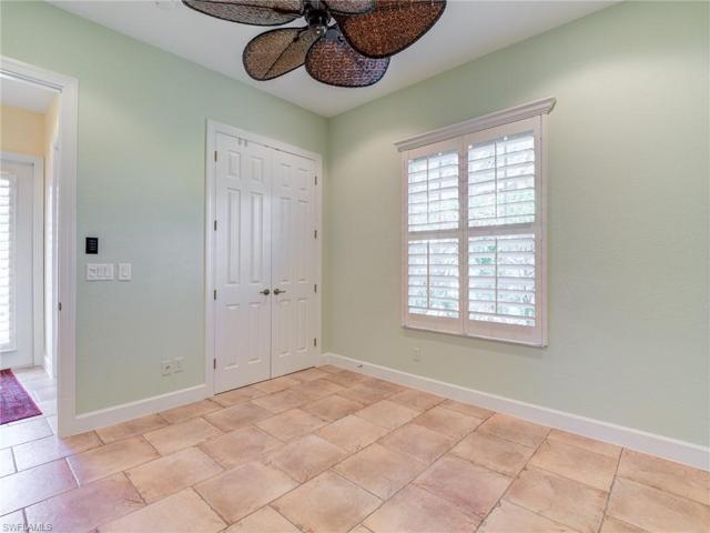 4th bedroom by the pool bath