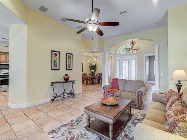 Dining room at center rear
