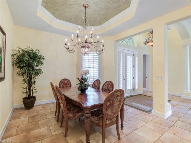 Dining room off entry foyer