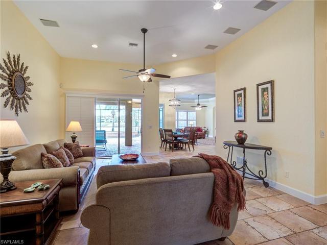 Kitched and family room to the right