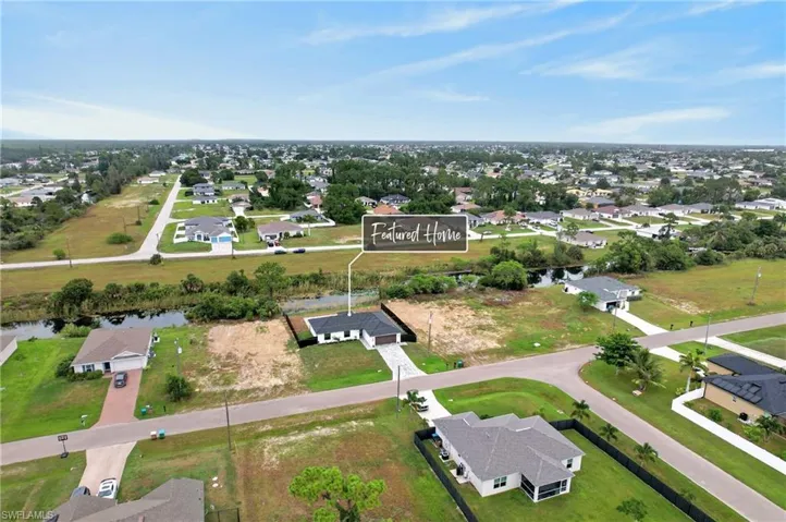 927 Ne 32nd Ter, Cape Coral, Florida 33909