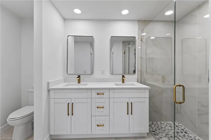 927 Ne 32nd Ter, Cape Coral, Florida 33909