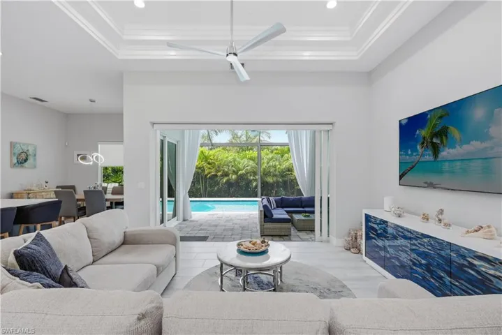 68 Tahiti Rd, Marco Island, Florida 34145