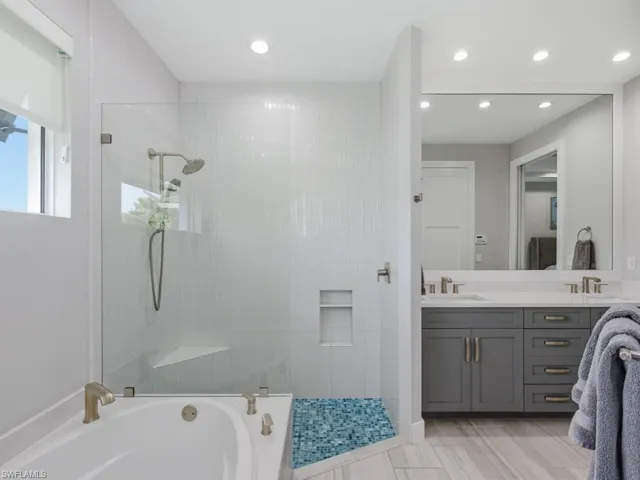 68 Tahiti Rd, Marco Island, Florida 34145