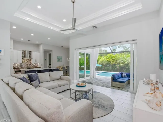 68 Tahiti Rd, Marco Island, Florida 34145