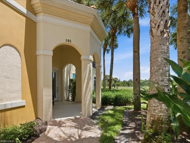 1446 Borghese Ln 101, Naples, Florida 34114