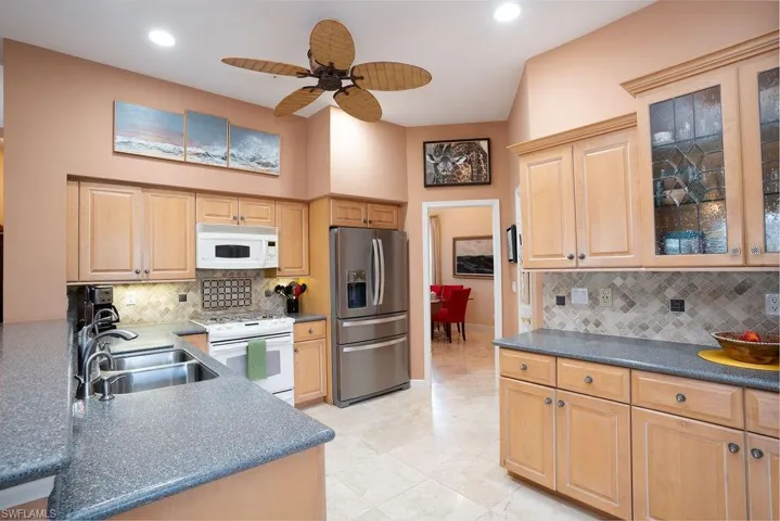 Open Kitchen