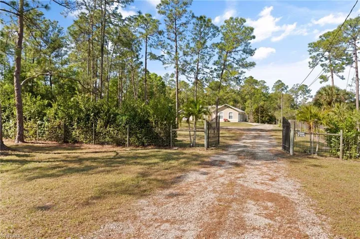 521  Everglades S BLVD, Naples, FL 34117