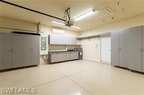 3926  Sapphire  WAY, Naples, FL 34114