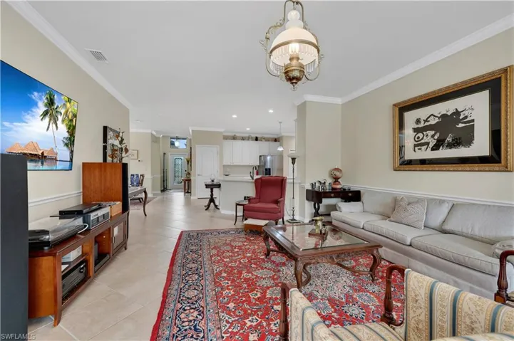 3926  Sapphire  WAY, Naples, FL 34114