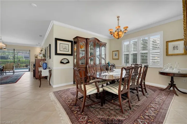 3926  Sapphire  WAY, Naples, FL 34114