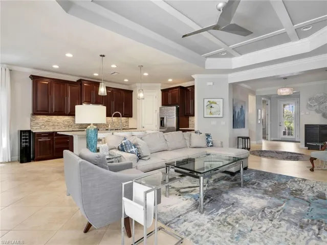 3727 Canopy Cir, Naples, Florida 34120
