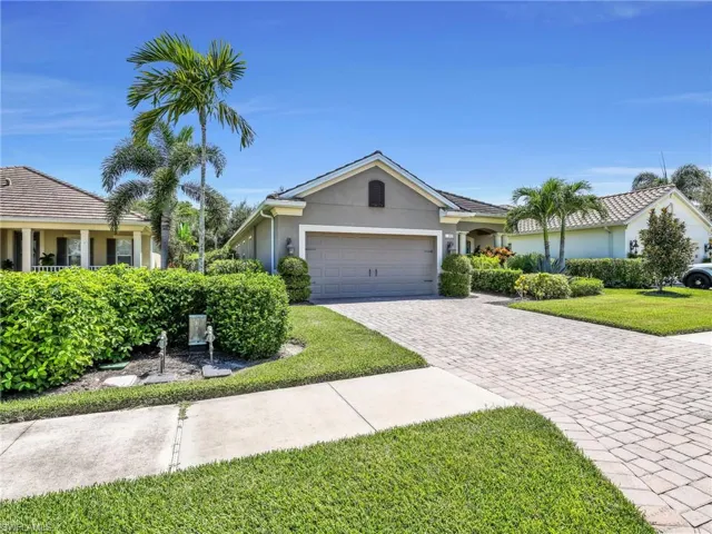 3727 Canopy Cir, Naples, Florida 34120