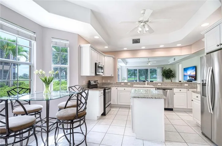 8649  Champions  PT, Naples, FL 34113