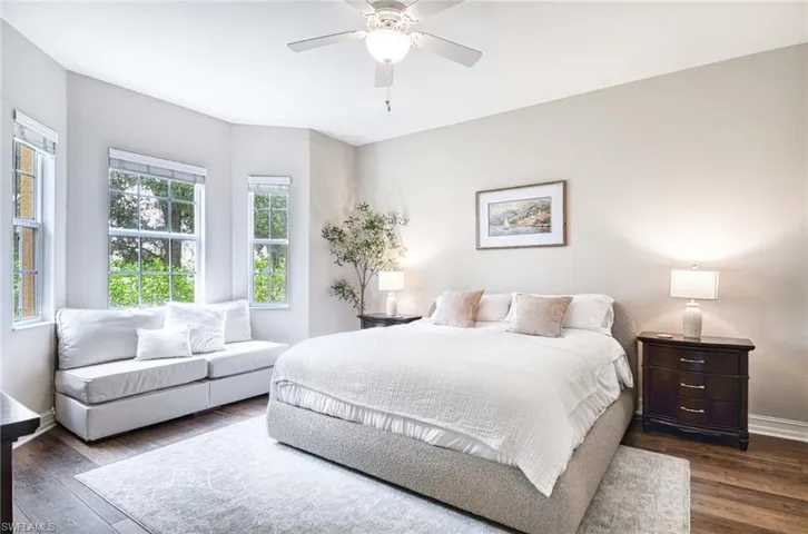 8649  Champions  PT, Naples, FL 34113