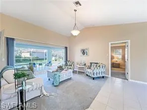 7631  Woodland Bend  CIR, Fort Myers, FL 33912