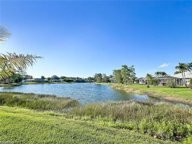 7631  Woodland Bend  CIR, Fort Myers, FL 33912