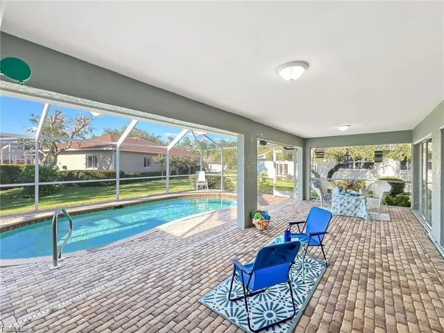 7631  Woodland Bend  CIR, Fort Myers, FL 33912
